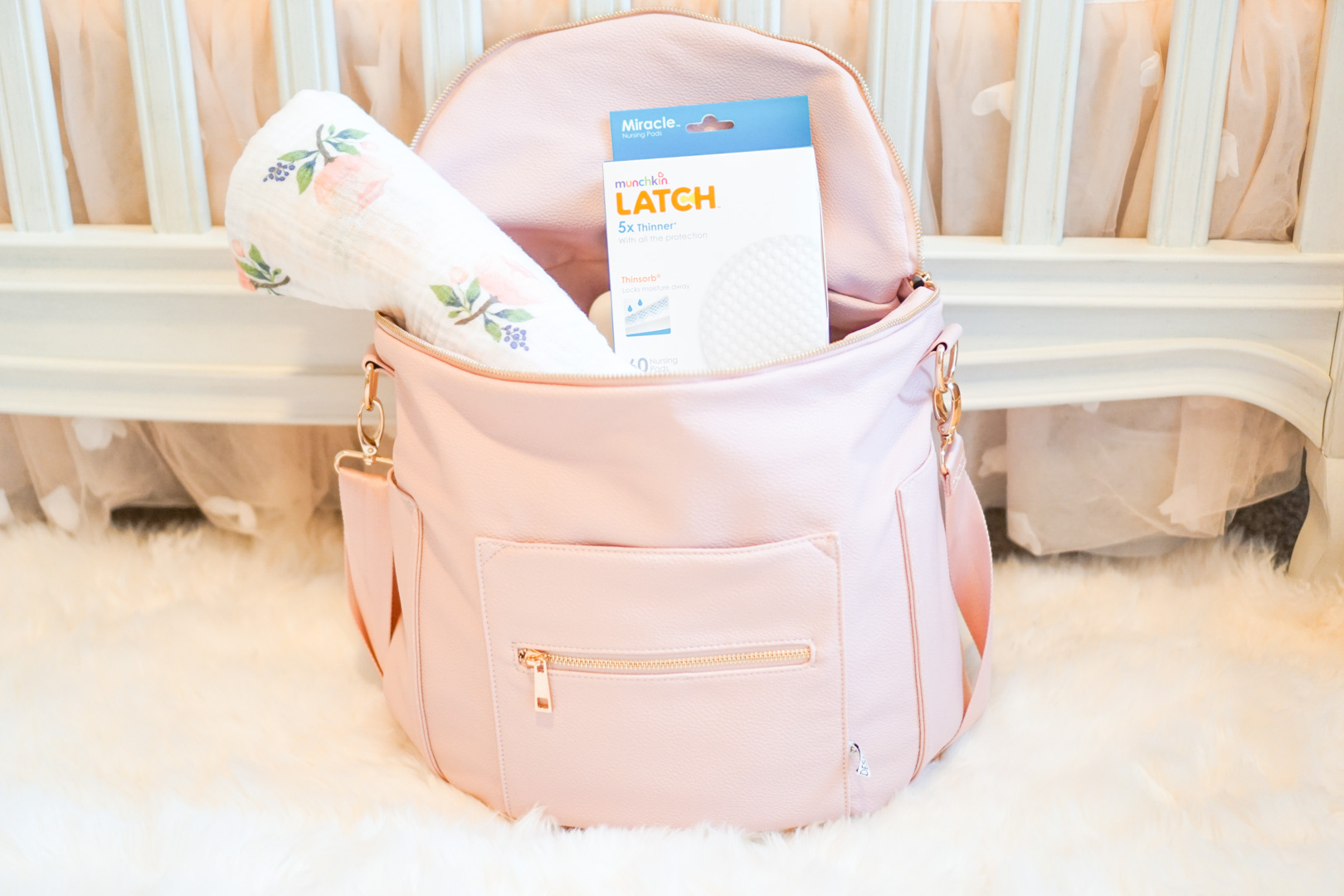 Blogger Katelyn Jones A Touch of Pink Munchkin Latch Bottles