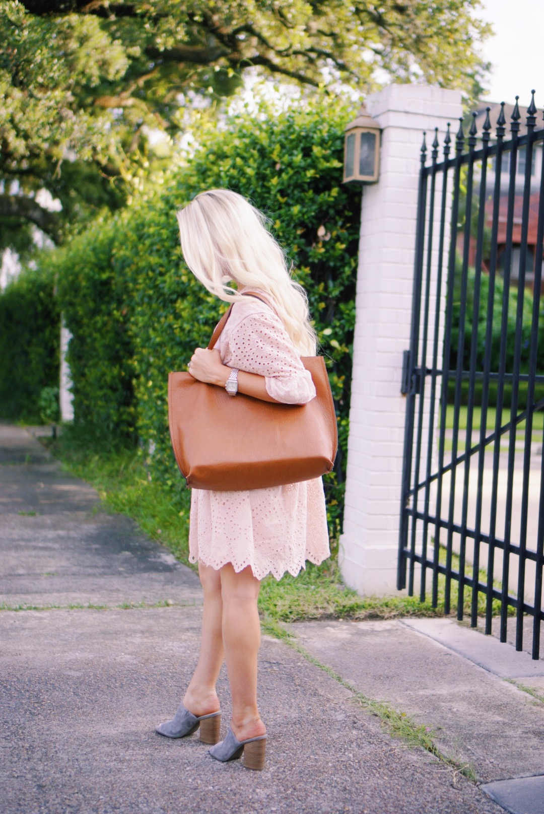 Katelyn Jones A Touch of Pink Blog Anthropologie Brooke Eyelet Swing Dress Akemi + Kin