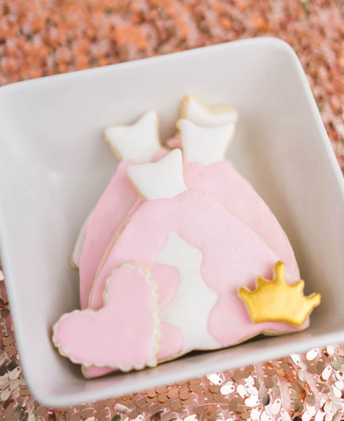 Katelyn Jones A Touch of Pink Baby Girl Birthday Desserts Sugar Cookies Crown