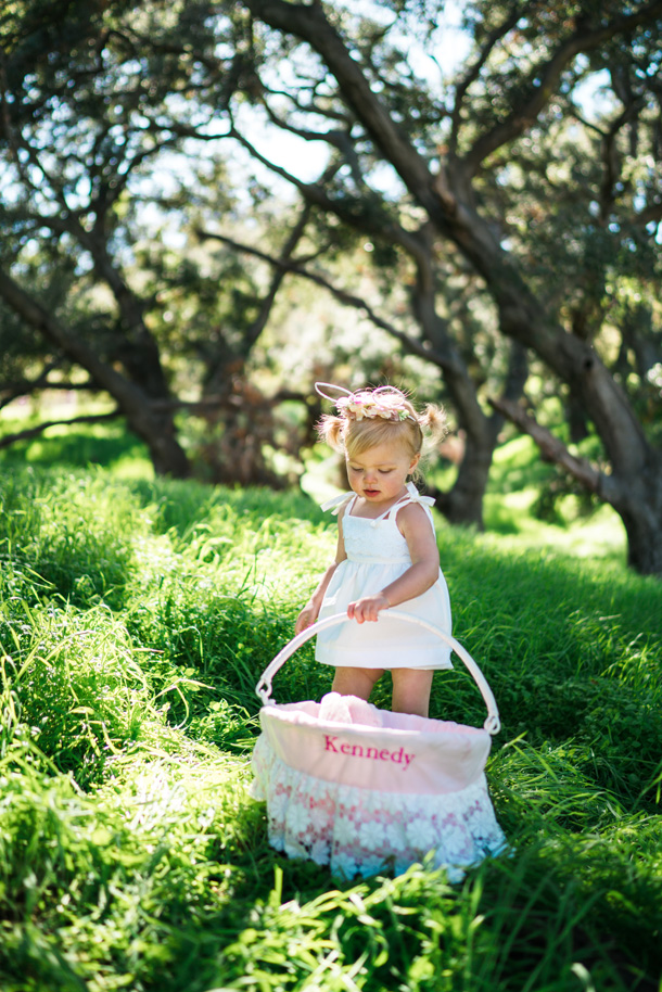 Lifestyle Blogger Katelyn Jones of A Touch of Pink Blog shares her Easter Family Photos