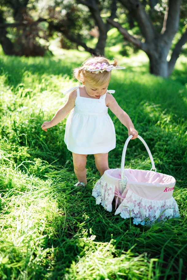 Lifestyle Blogger Katelyn Jones of A Touch of Pink Blog shares her Easter Family Photos