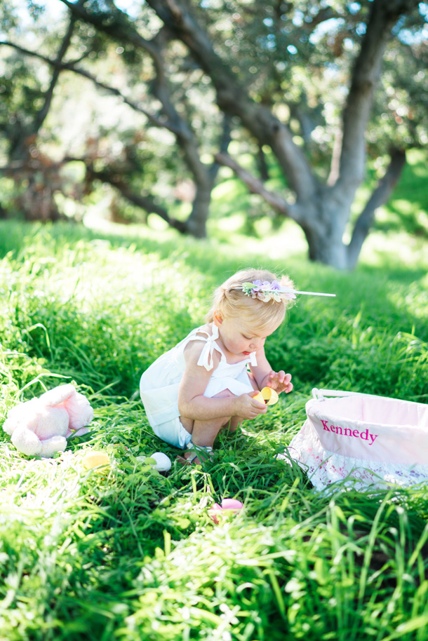 Lifestyle Blogger Katelyn Jones of A Touch of Pink Blog shares her Easter Family Photos