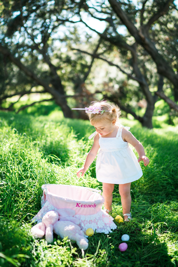 Lifestyle Blogger Katelyn Jones of A Touch of Pink Blog shares her Easter Family Photos