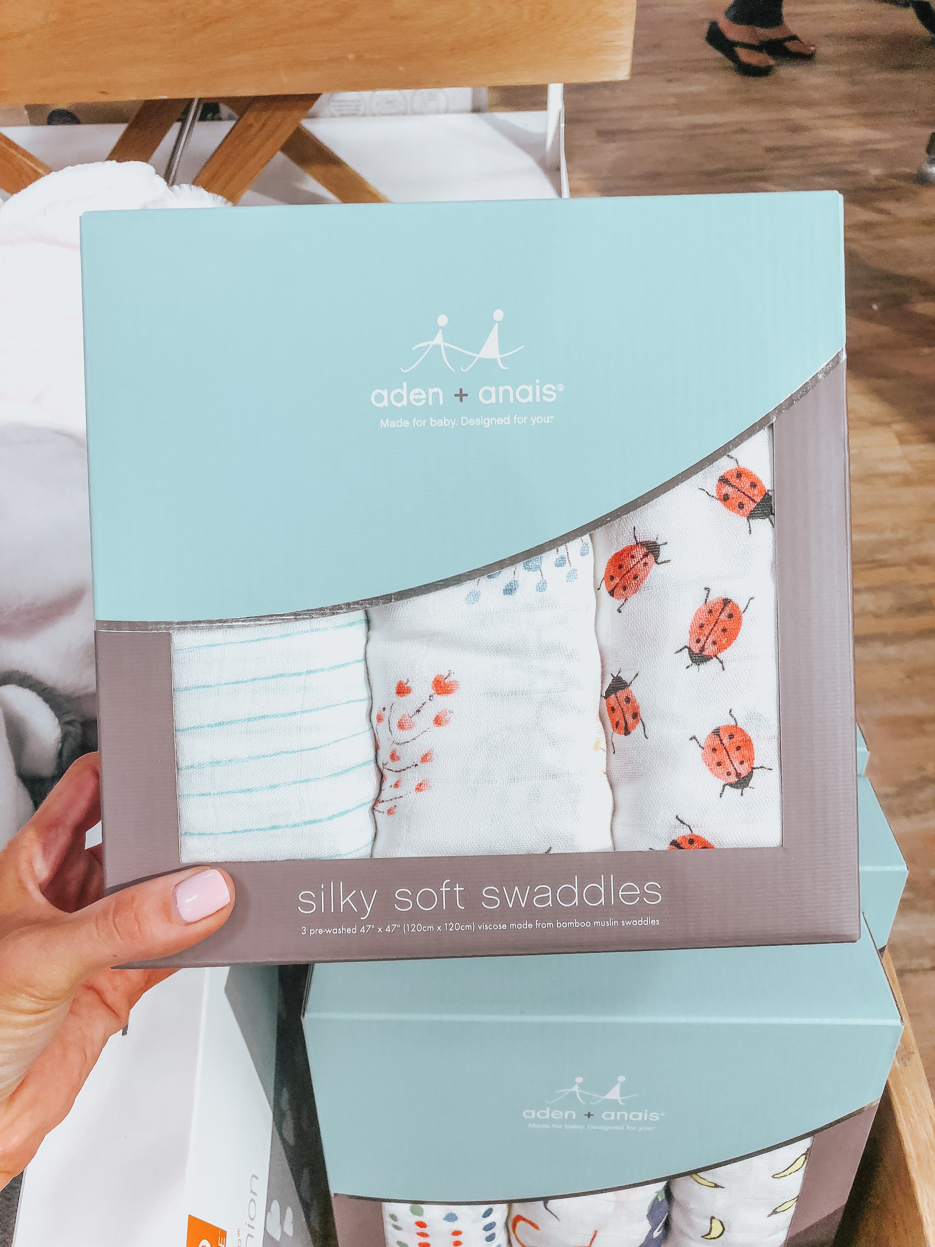 Lifestyle Blogger Katelyn Jones of A Touch of Pink Blog reviews the Aden and Anais silky soft swaddles set from the Nordstrom Anniversary Sale 2018